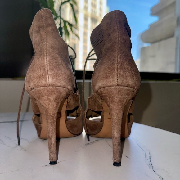 Joe’s Jean Humbolt Lace Up Taupe Suede Pump Bootie Size 6.5 - Picture 6 of 7